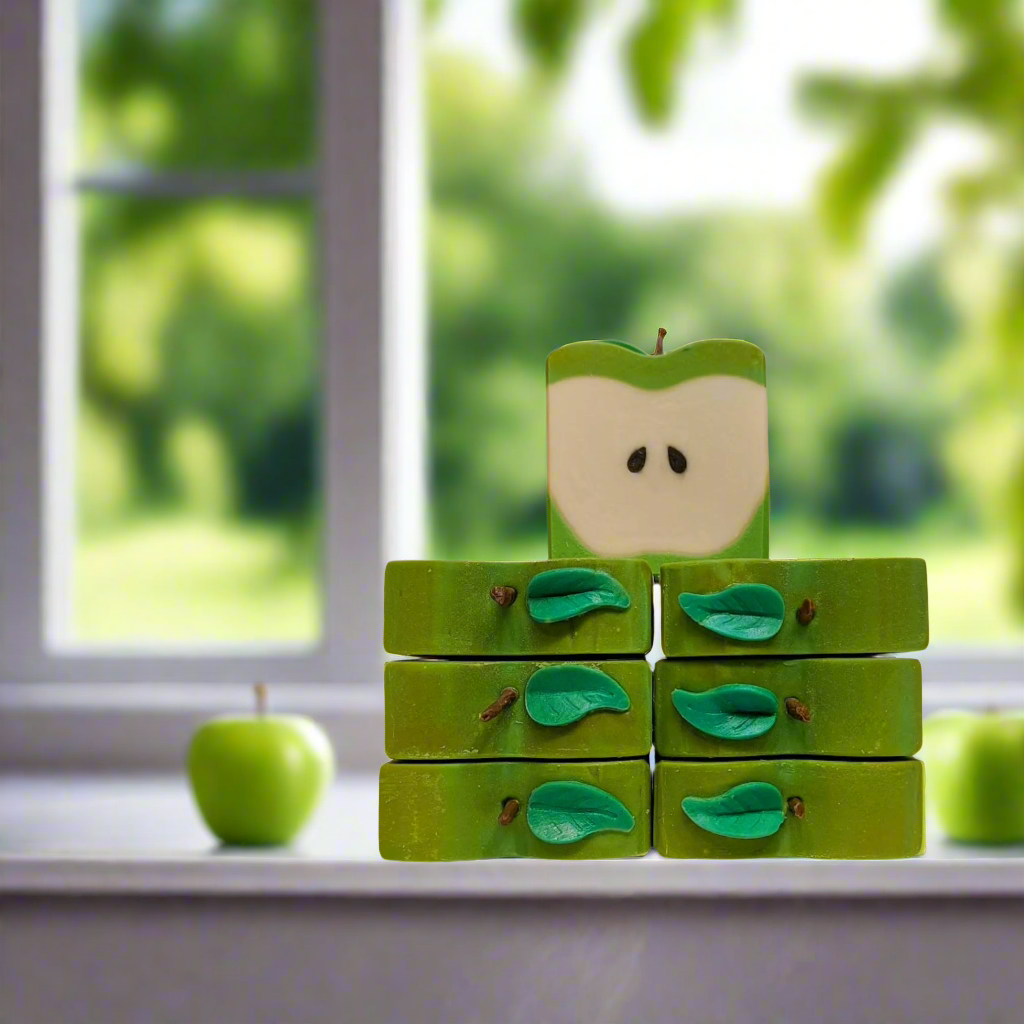 Σαπούνι Μήλο Apple soap, Unique Art Soap