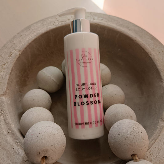 Body lotion powder blossom scented