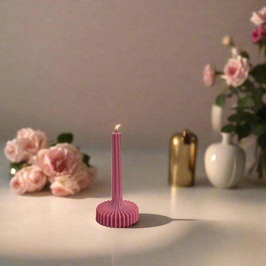 Κερί ριγέ κολώνα με βάση ribbed pillar candle